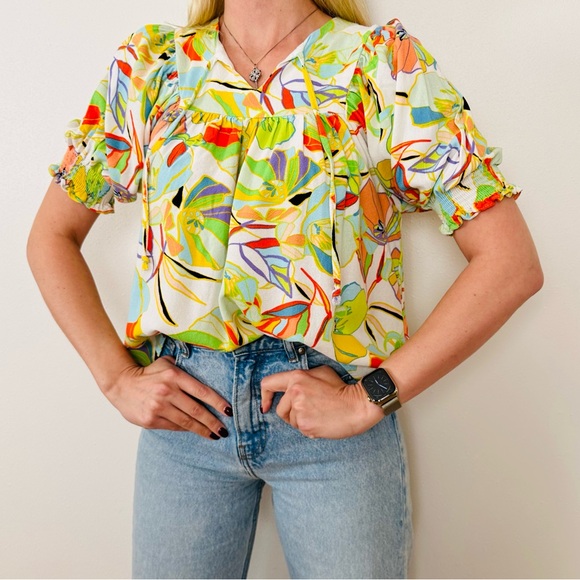 Karlie Linen Blend Puffy Sleeves Tie V Neckline Floral Print Blouse Top - Picture 3 of 7